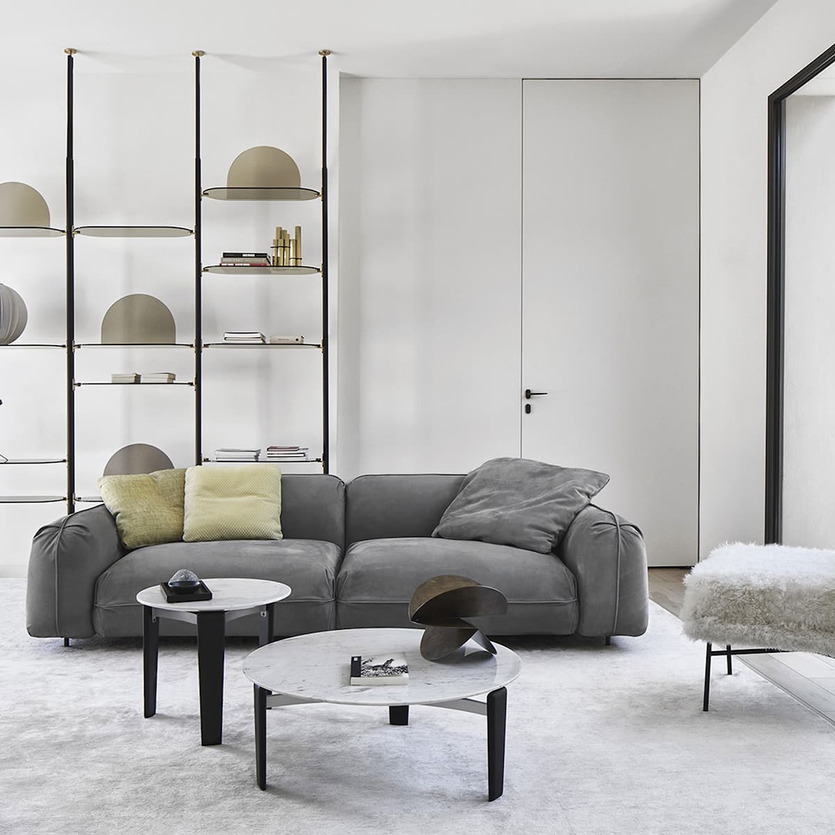 ARFLEX  Tablet Small Table Ø 80 x 43 cm