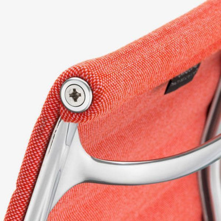 Vitra EA 101 stoel geel/ pastel groen, onderstel verchroomd