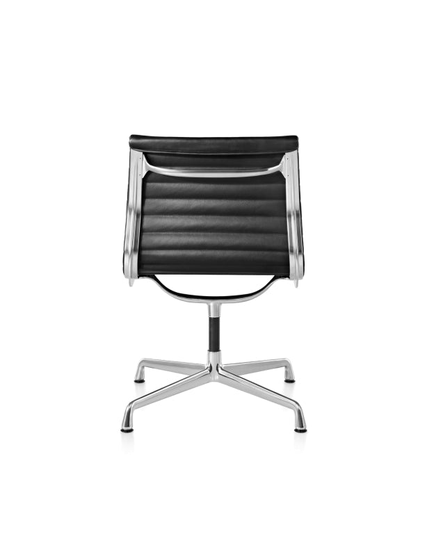 Vitra EA 108 stoel