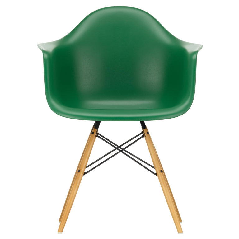 Vitra Eames DAW stoel geelachtig esdoorn onderstel