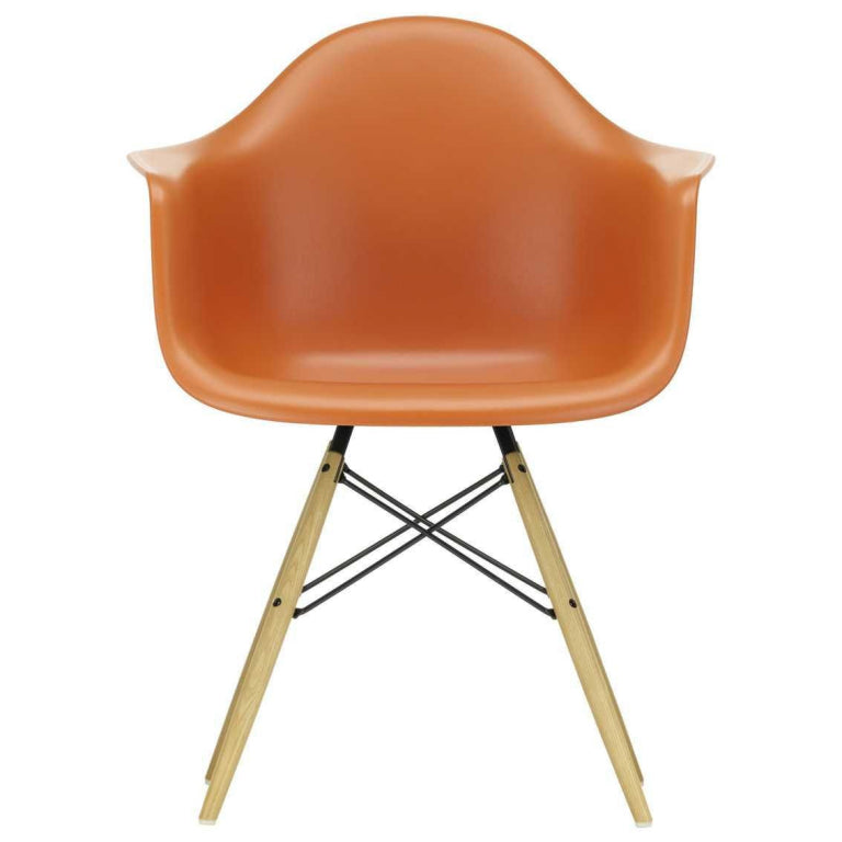 Vitra Eames DAW stoel geelachtig esdoorn onderstel
