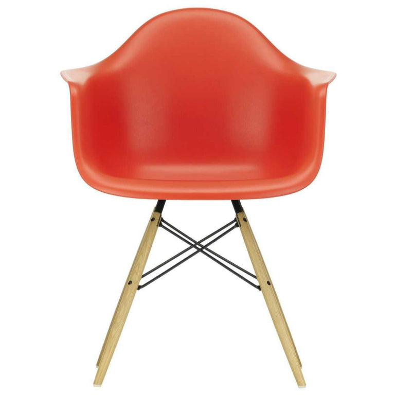 Vitra Eames DAW stoel geelachtig esdoorn onderstel