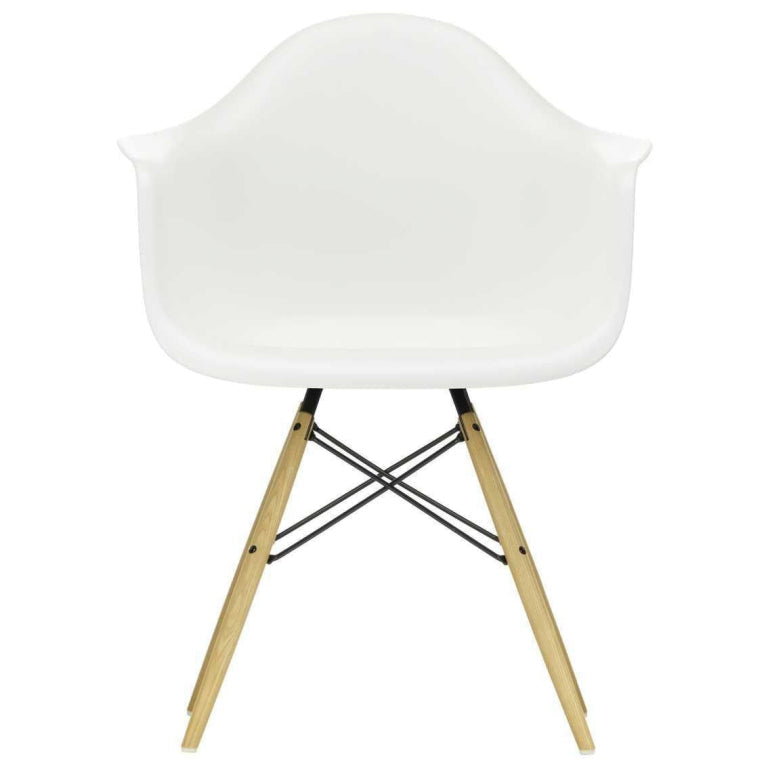 Vitra Eames DAW stoel geelachtig esdoorn onderstel