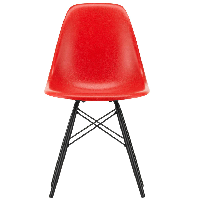 Vitra Eames DSW Fiberglass stoel esdoorn zwart