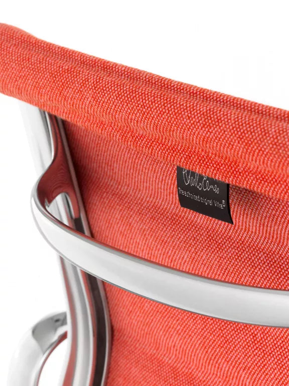 Vitra EA 104 stoel