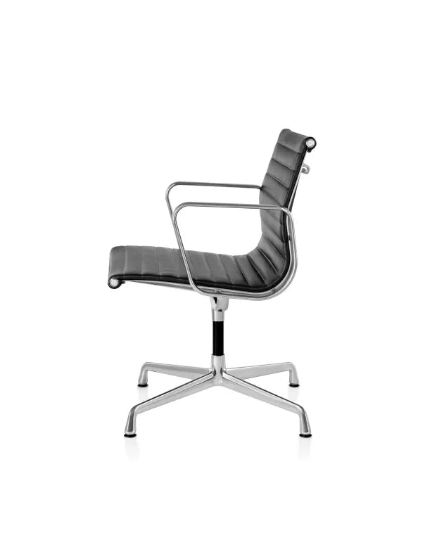 Vitra EA 104 stoel
