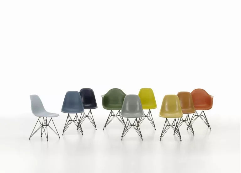 Vitra Eames DSX stoel zwart gepoedercoat onderstel