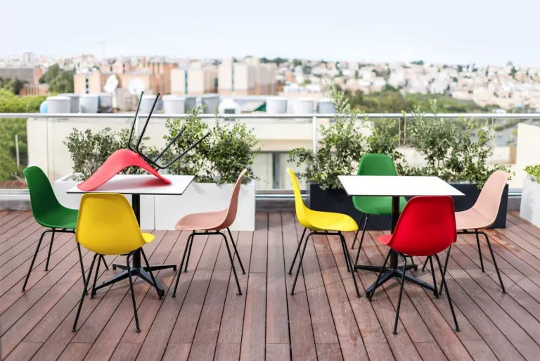 Vitra Eames DSX stoel zwart gepoedercoat onderstel