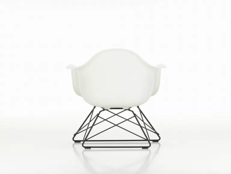 Vitra Eames LAR loungestoel zwart onderstel