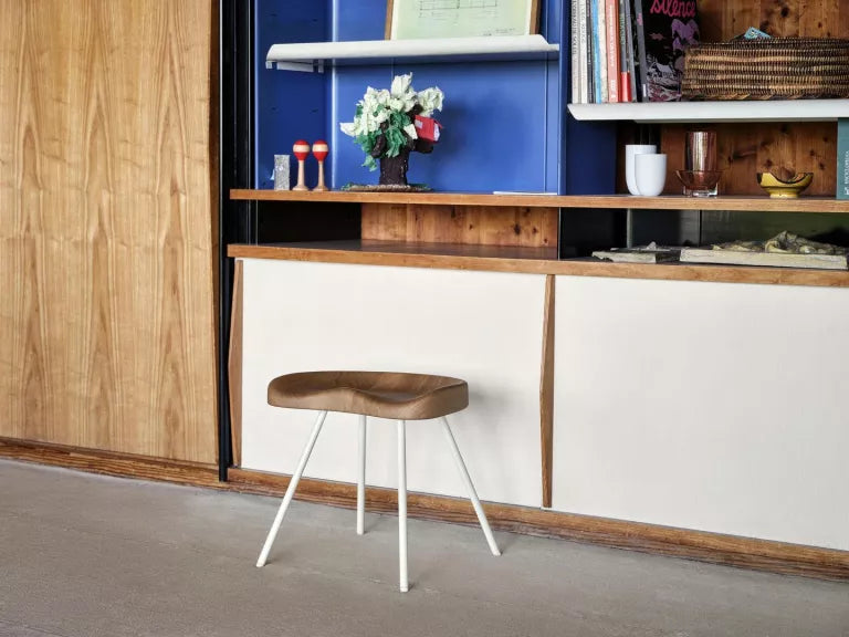 Vitra Tabouret 307 kruk massief eiken
