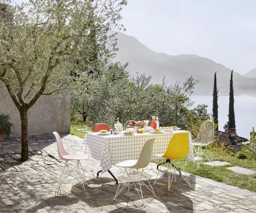 Vitra Eames DSR stoel wit gepoedercoat onderstel