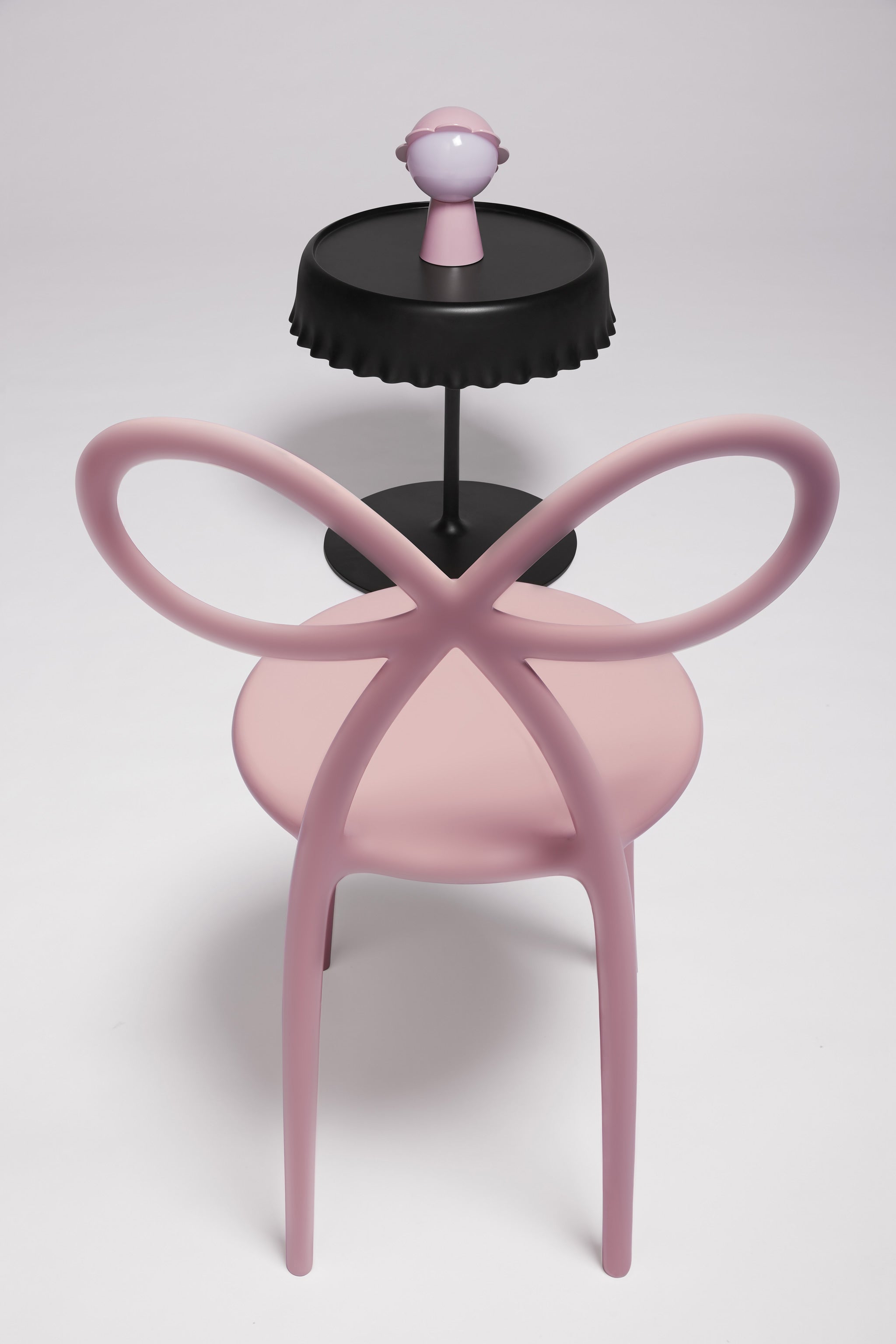 Qeeboo Ribbon Chair