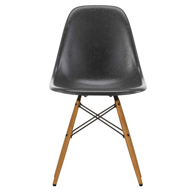 Vitra Eames DSW Glasfiberstol gullig ahorn