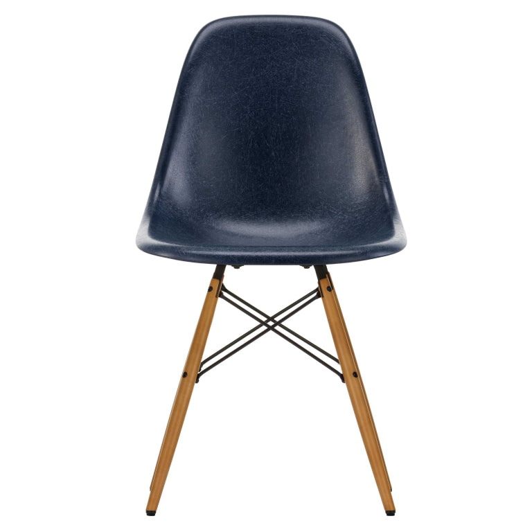 Vitra Eames DSW Glasfiberstol gullig ahorn