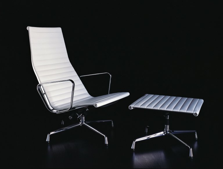 Vitra EA 125 fodskammel