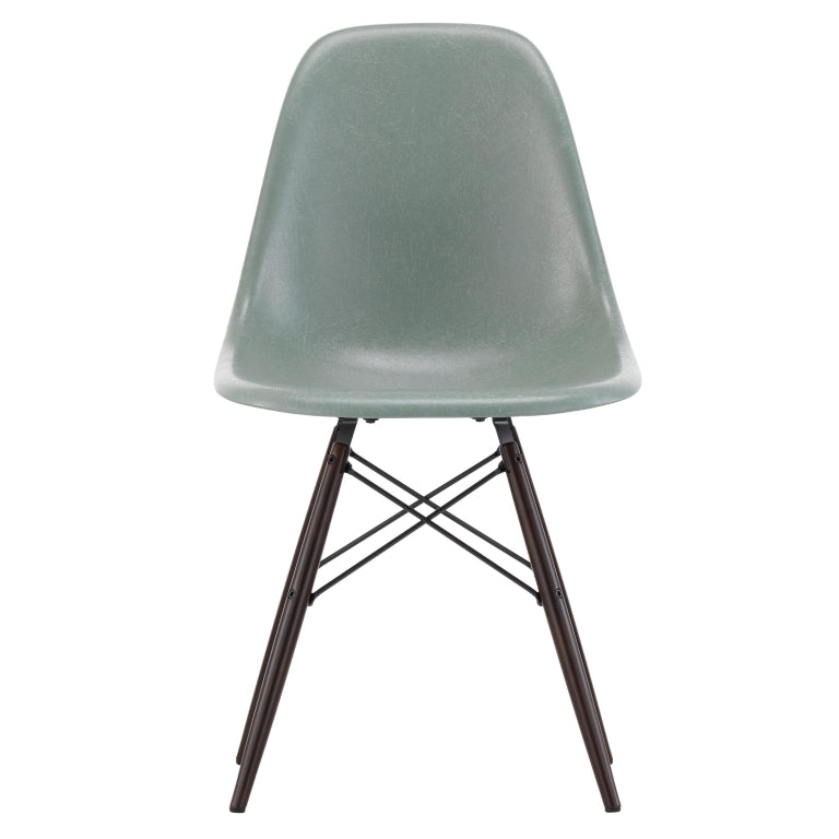 Vitra Eames DSW Glasfiber stol ahorn mørk