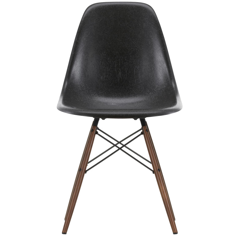 Vitra Eames DSW Glasfiber stol ahorn mørk