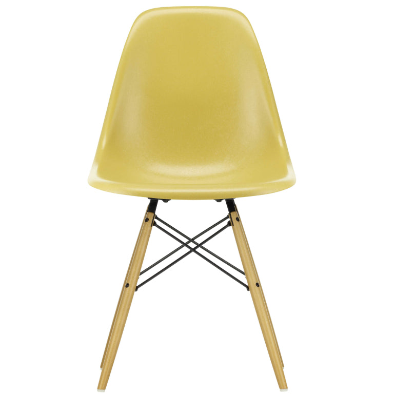 Vitra Eames DSW Glasfiberstol gullig ahorn