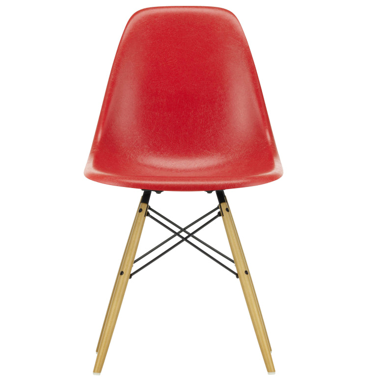 Vitra Eames DSW Glasfiberstol gullig ahorn