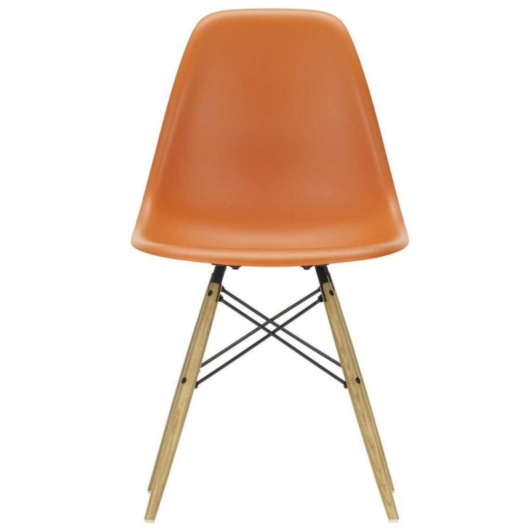 Vitra Eames DSW stol gullig ahorn base