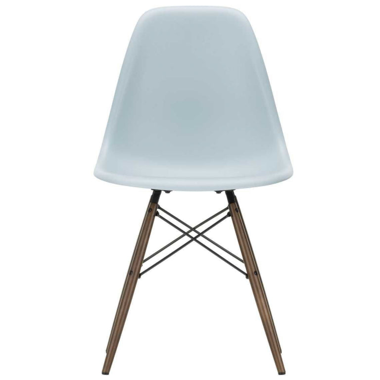 Vitra Eames DSW stol mørk ahorn base