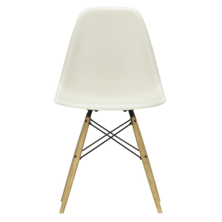 Vitra Eames DSW stol med ask i ask