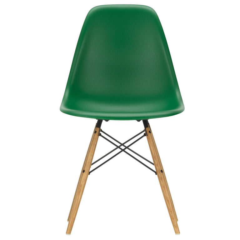 Vitra Eames DSW stol med ask i ask