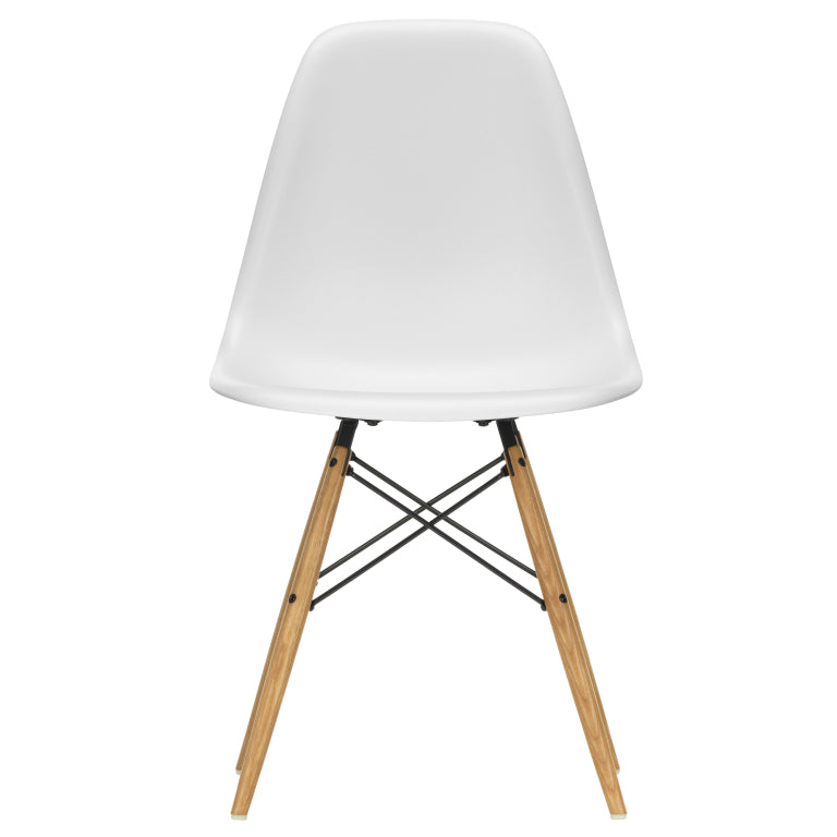 Vitra Eames DSW stol med ask i ask