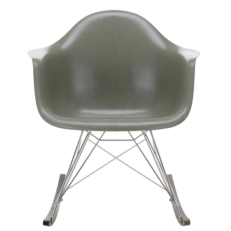 Vitra Eames RAR Glasfiber gyngestol ahorn mørk