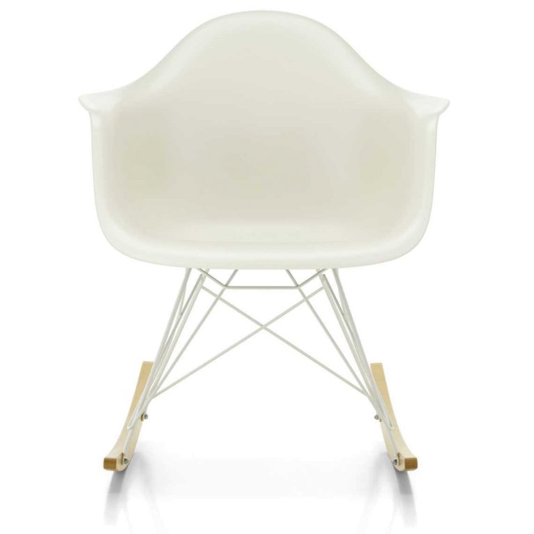 Vitra Eames RAR gyngestol med hvid pulverlakeret base