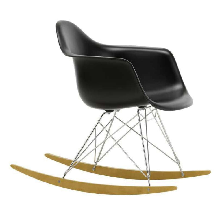 Vitra Eames RAR gyngestol ahorn krom