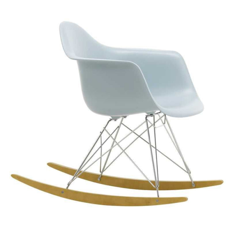 Vitra Eames RAR gyngestol ahorn krom