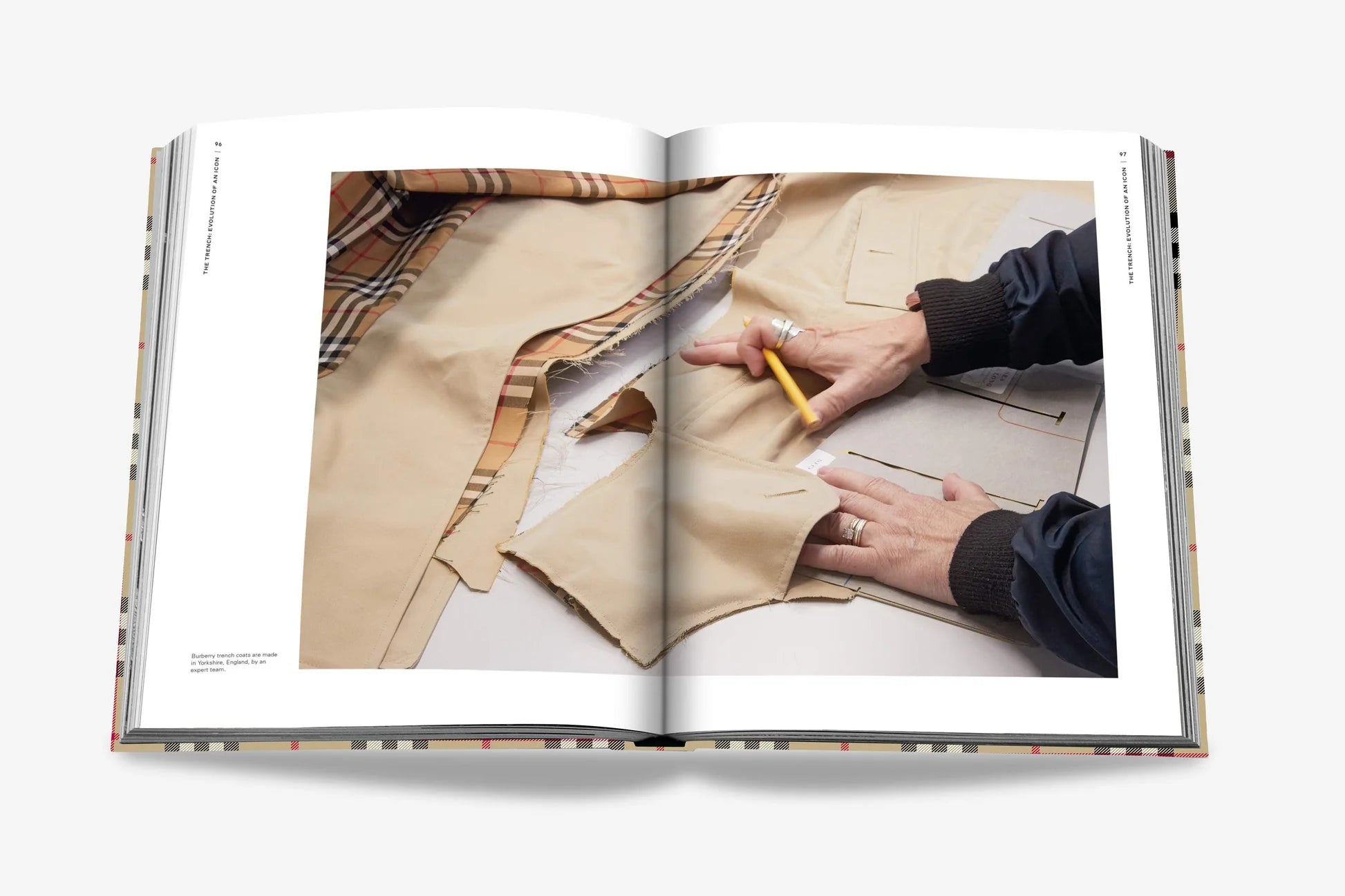 ASSOULINE Burberry