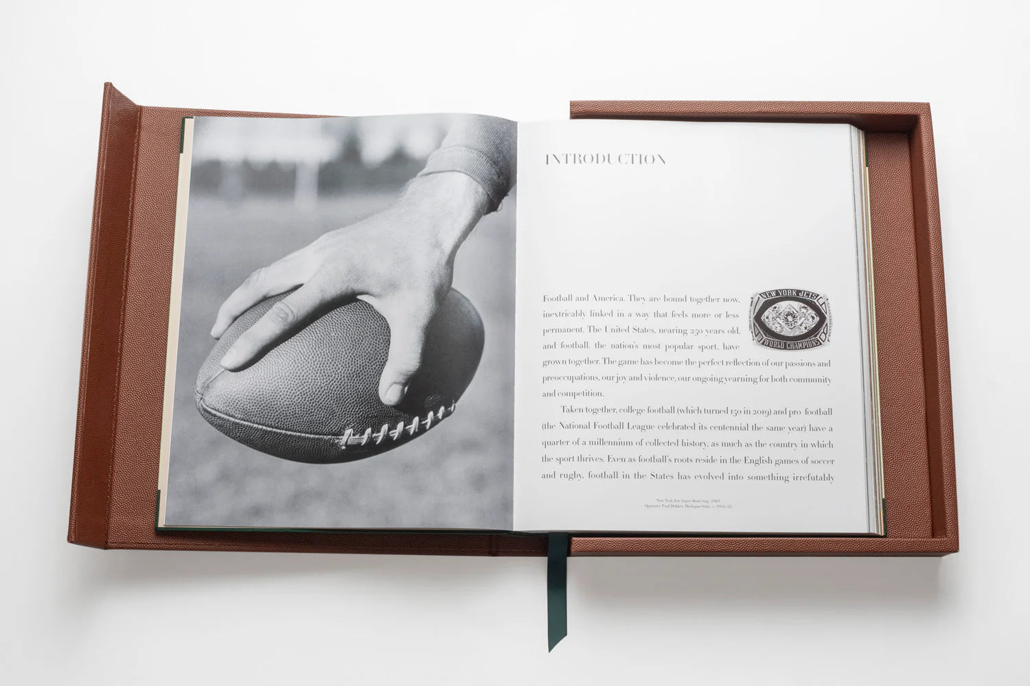 ASSOULINE Football: The Impossible Collection