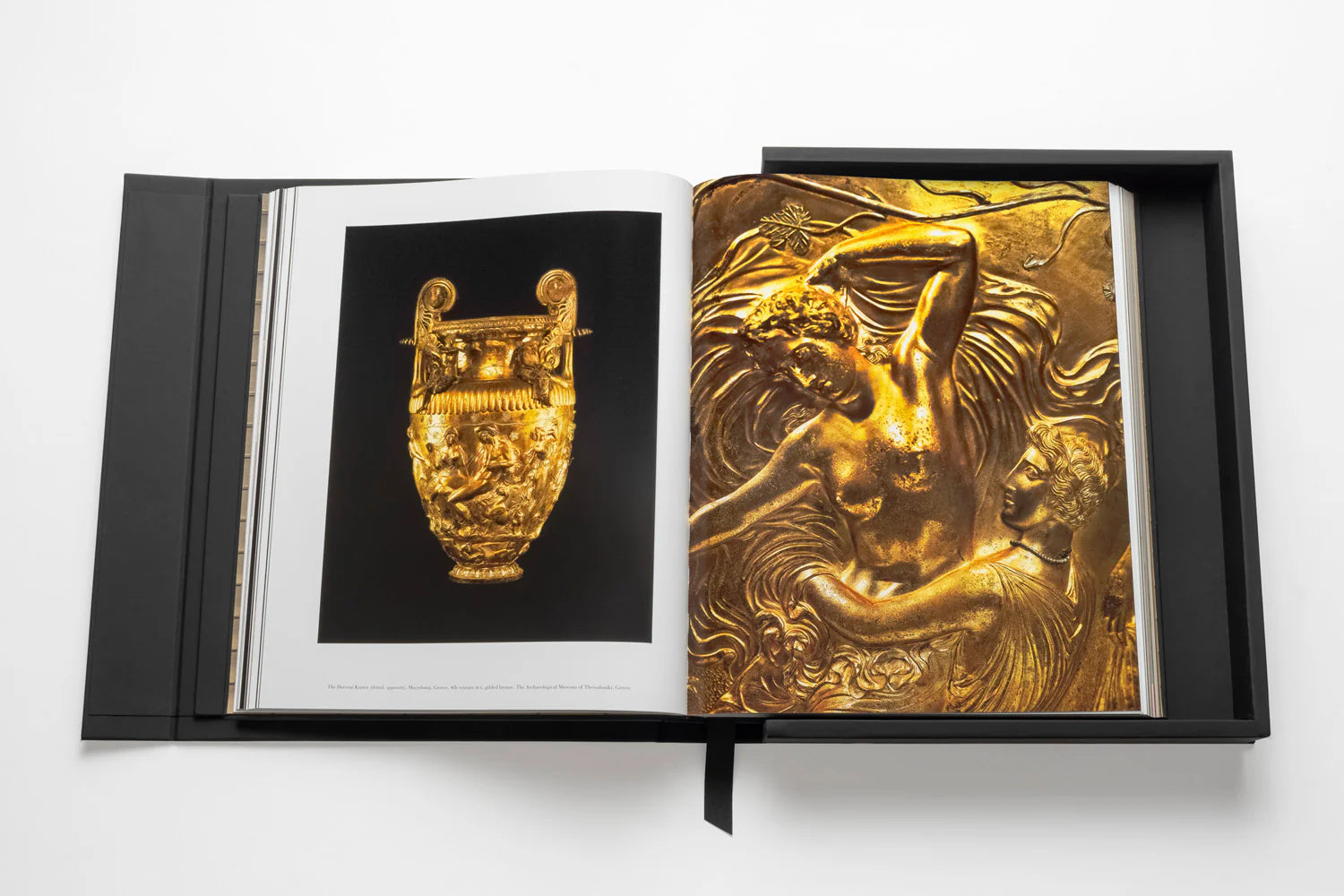 ASSOULINE Gold: The Impossible Collection