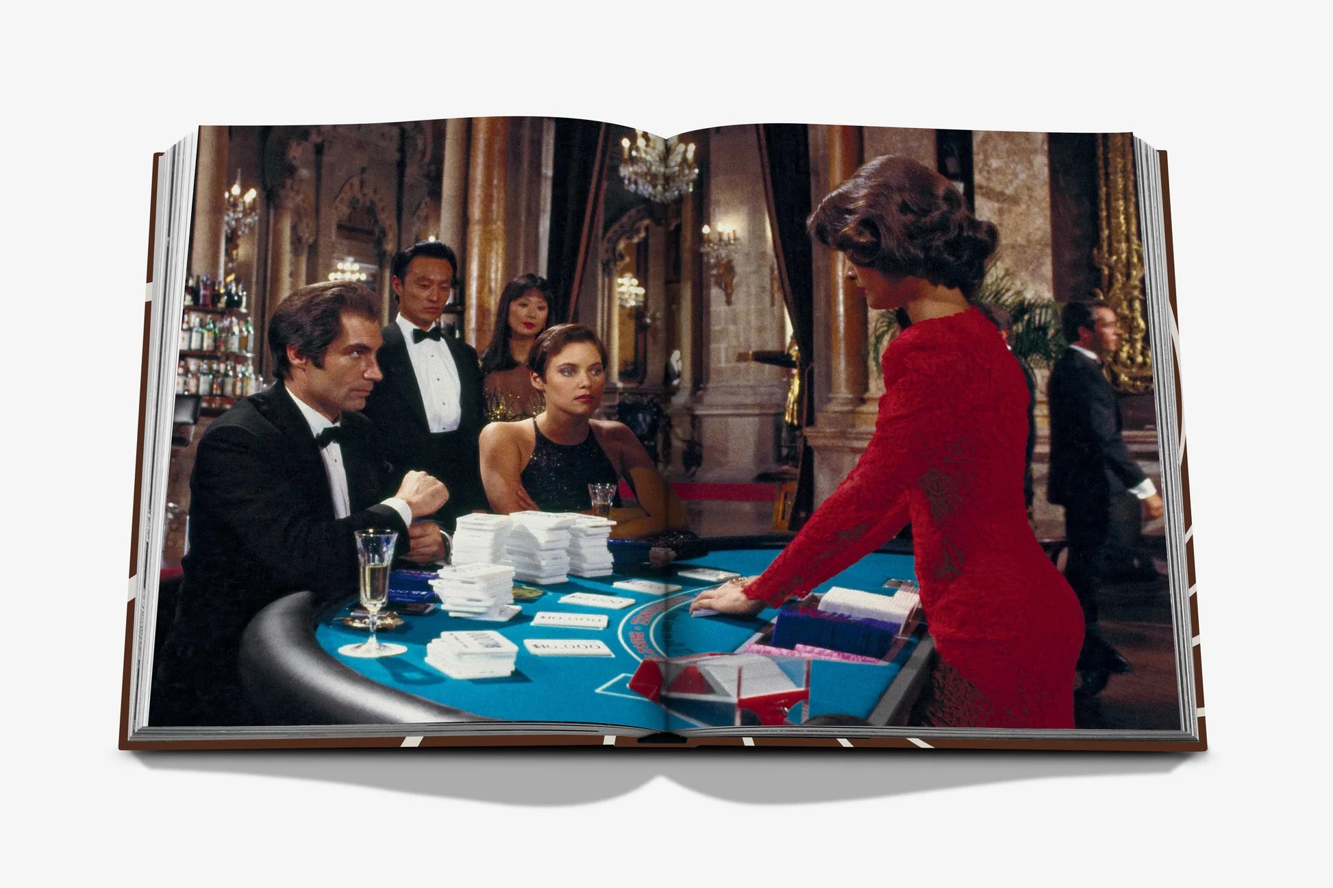 ASSOULINE James Bond-stil