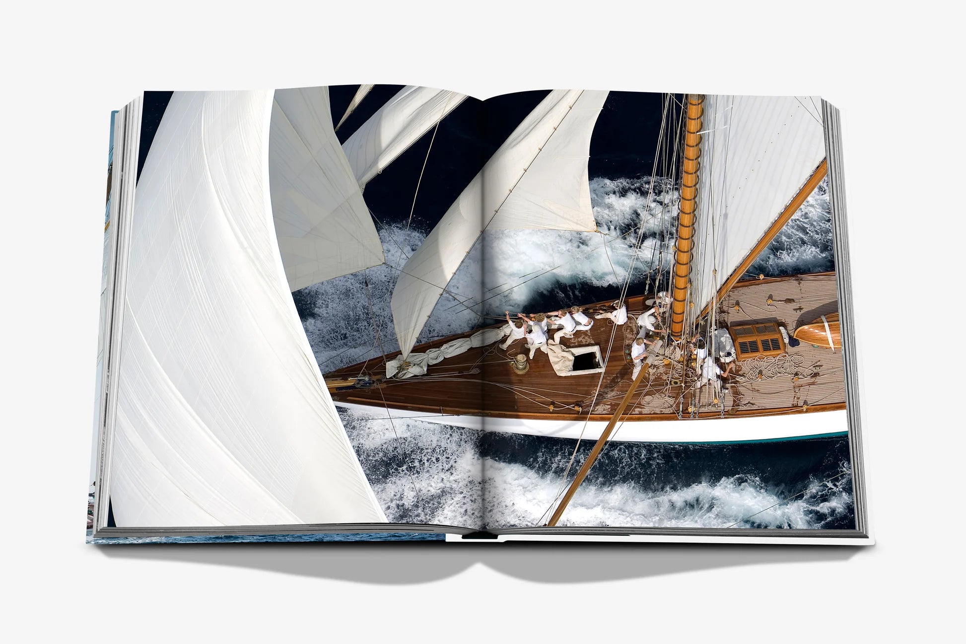 ASSOULINE Saint-Tropez Yachting