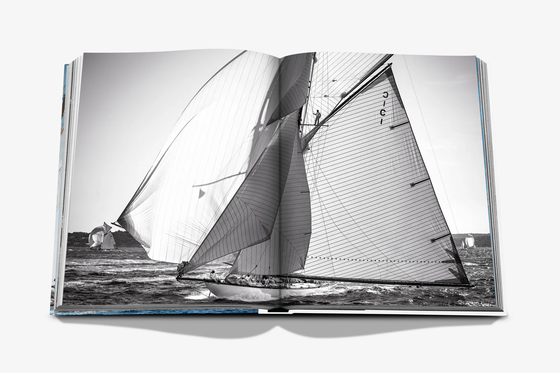 ASSOULINE Saint-Tropez Yachting