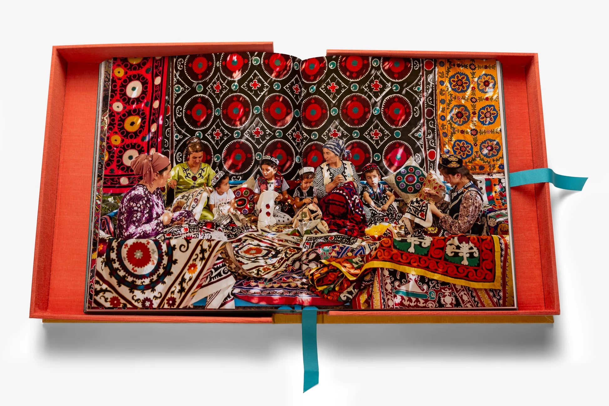 ASSOULINE Usbekistan Living Treasures: Celebration of Craftsmanship (Special Edition)