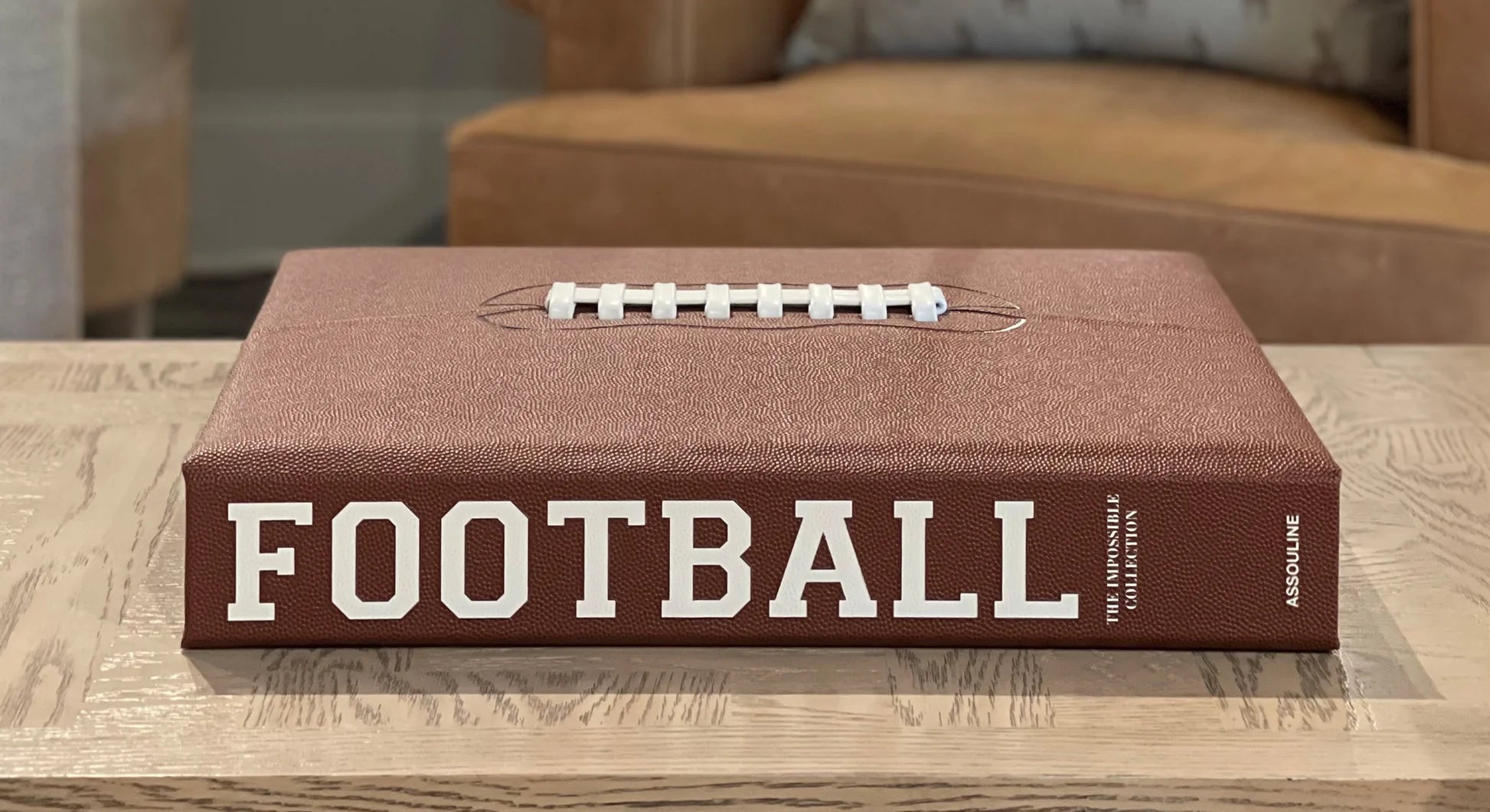 ASSOULINE Football: The Impossible Collection