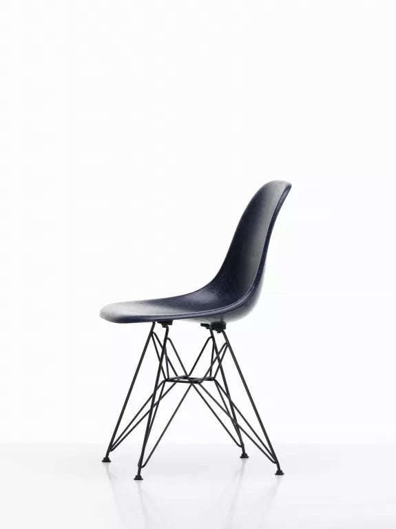 Vitra Eames DSR Glasfiberstol sort stel