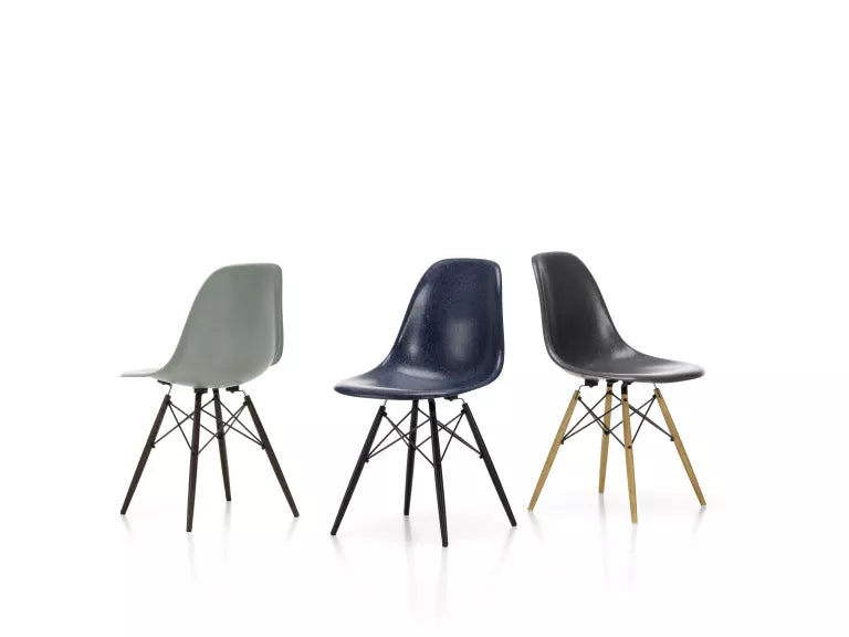 Vitra Eames DSW Glasfiber stol ask honning