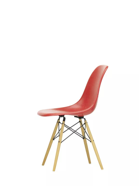 Vitra Eames DSW Glasfiberstol gullig ahorn