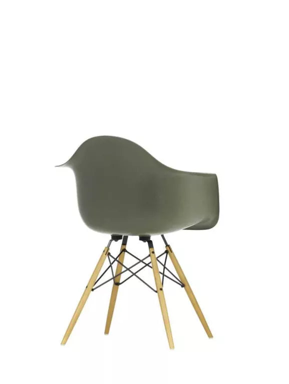 Vitra Eames DAW Glasfiberstol gullig ahorn