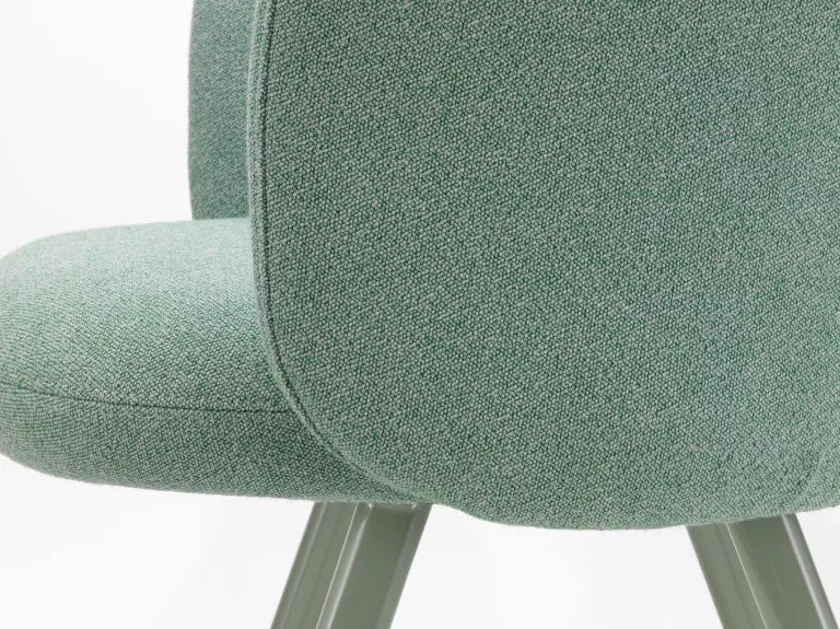 Vitra Mikado Arm Chair stol