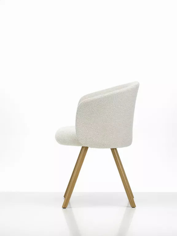 Vitra Mikado Arm Chair stol