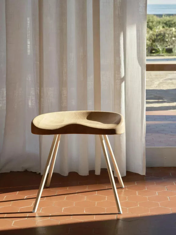 Vitra Tabouret 307 skammel massiv eg