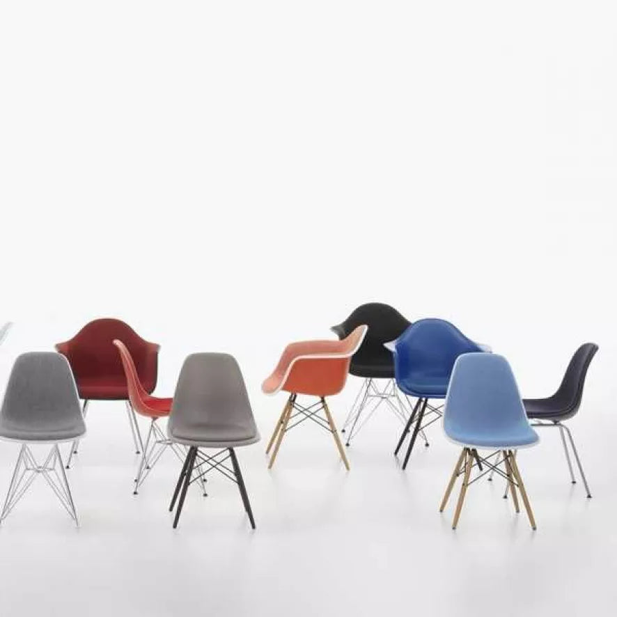 Vitra Eames DSW stol med ask i ask