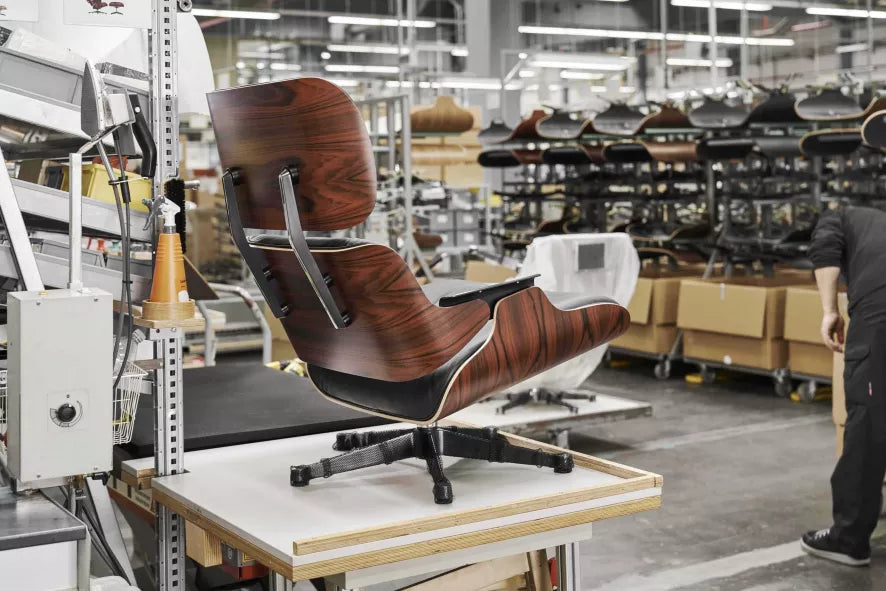 Vitra Eames Lounge stol lænestol (nye dimensioner) valnød sort